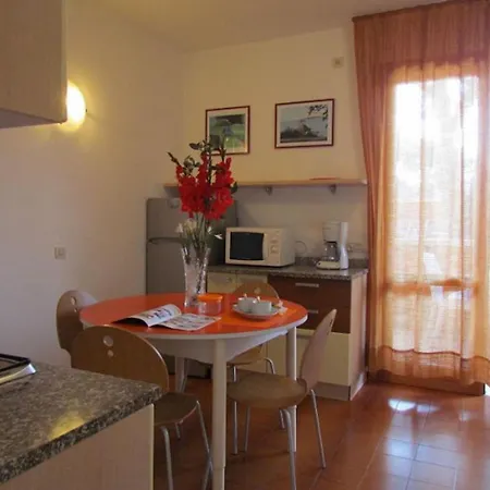 Feel At In Our Cozy Διαμέρισμα Μπιμπιόνε